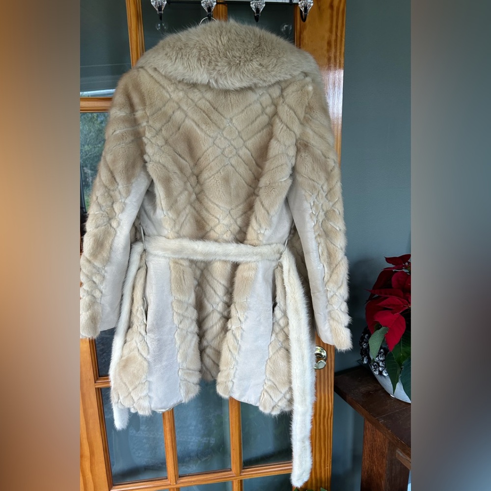 Vintage 1970 Leather Mink Coat - Picture 7 of 7
